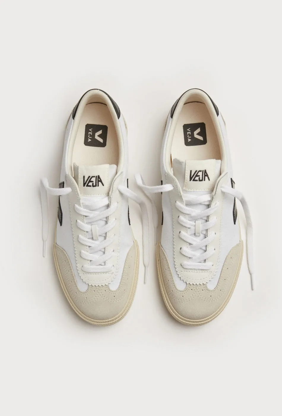 Volley Canvas - White / Black