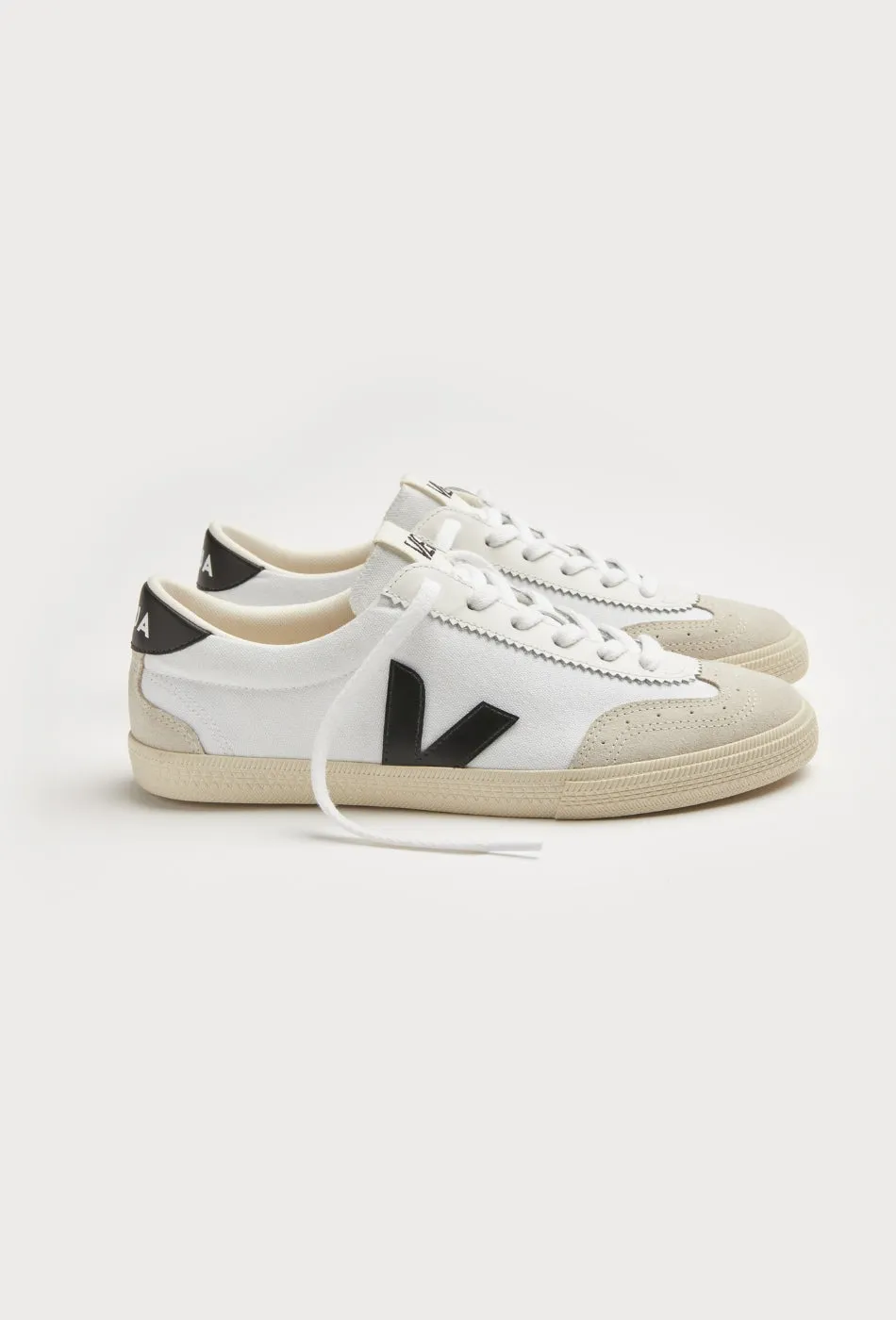 Volley Canvas - White / Black